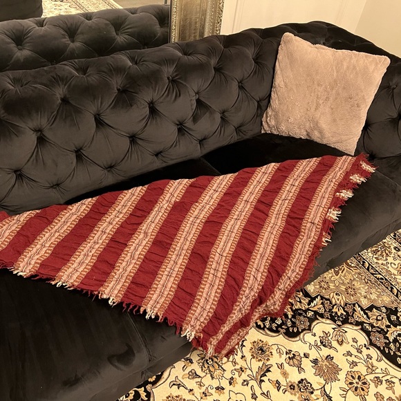 Aritzia Wilfred Burgundy Stripe Blanket Scarf - Picture 7 of 11